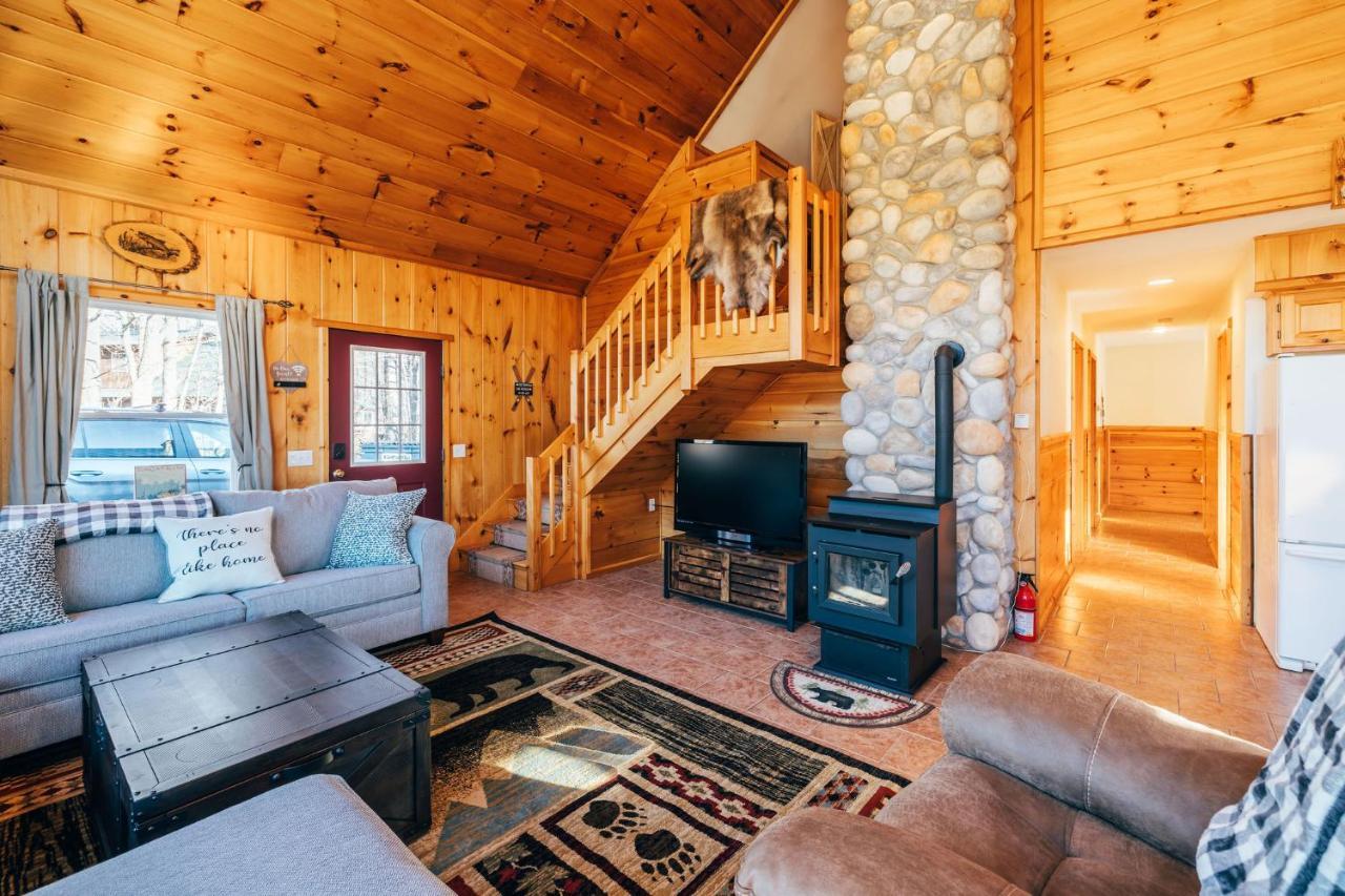 Ski Chalet W-Hot Tub, Only 3 Min To Sunday River Ski Lifts! Bethel Luaran gambar