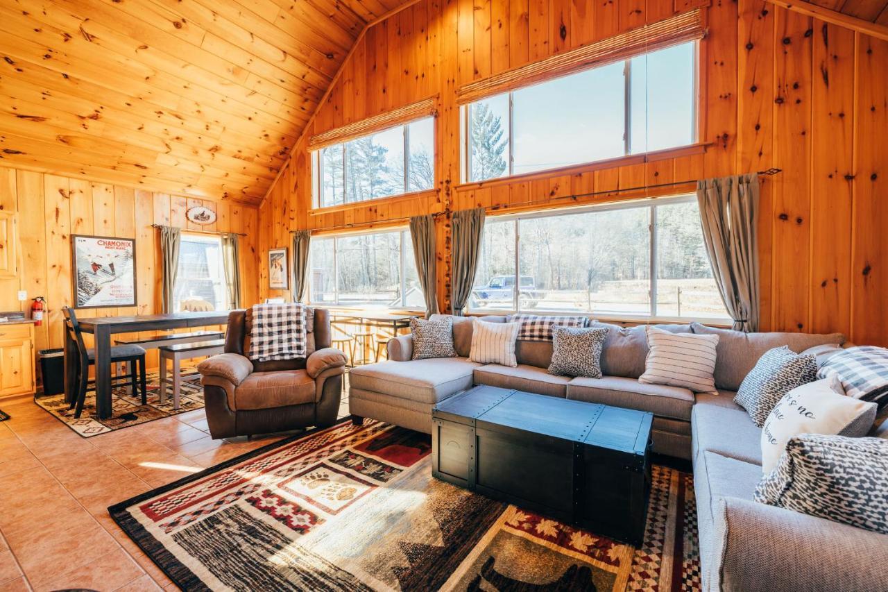 Ski Chalet W-Hot Tub, Only 3 Min To Sunday River Ski Lifts! Bethel Luaran gambar